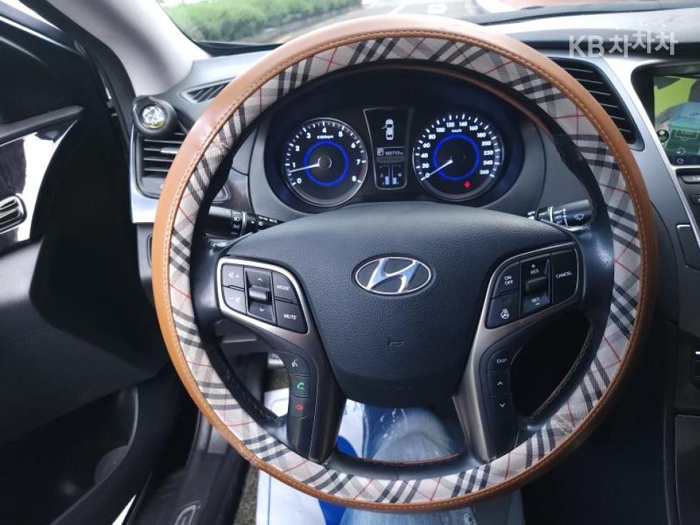Hyundai Grandeur — miniaturë 15