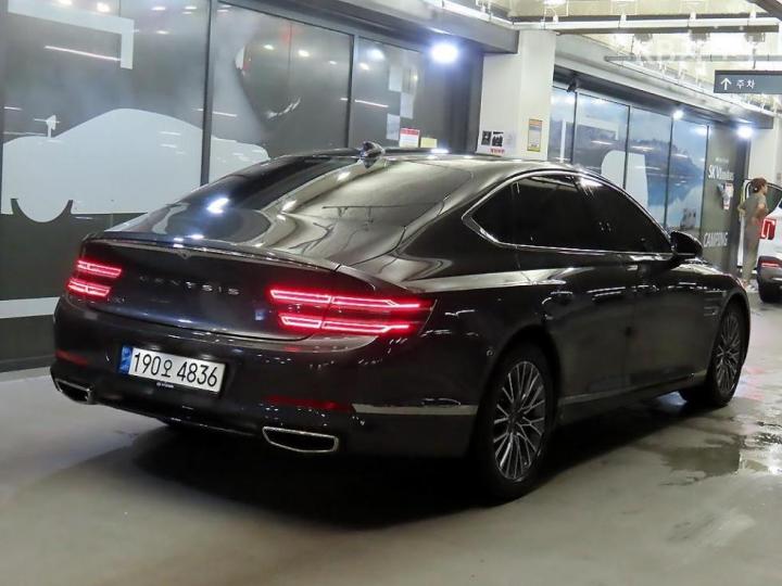 Genesis G80 — miniaturë 4
