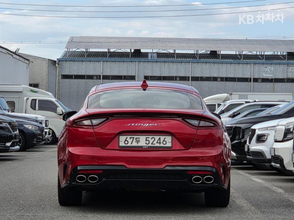 Kia Stinger — miniaturë 6