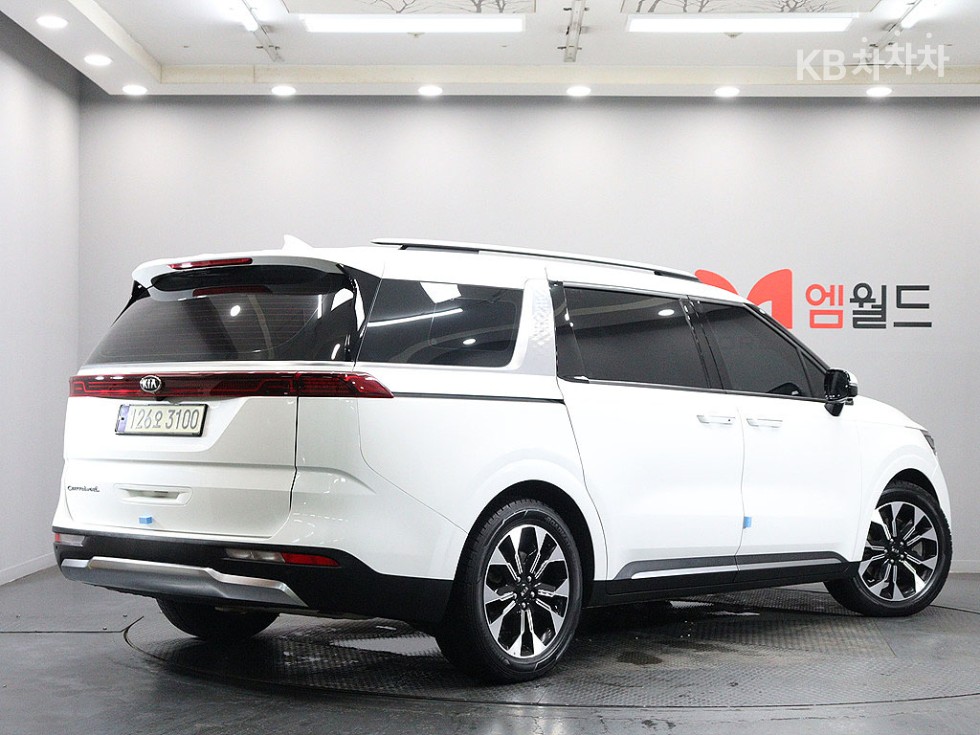 Kia Carnival — miniaturë 2