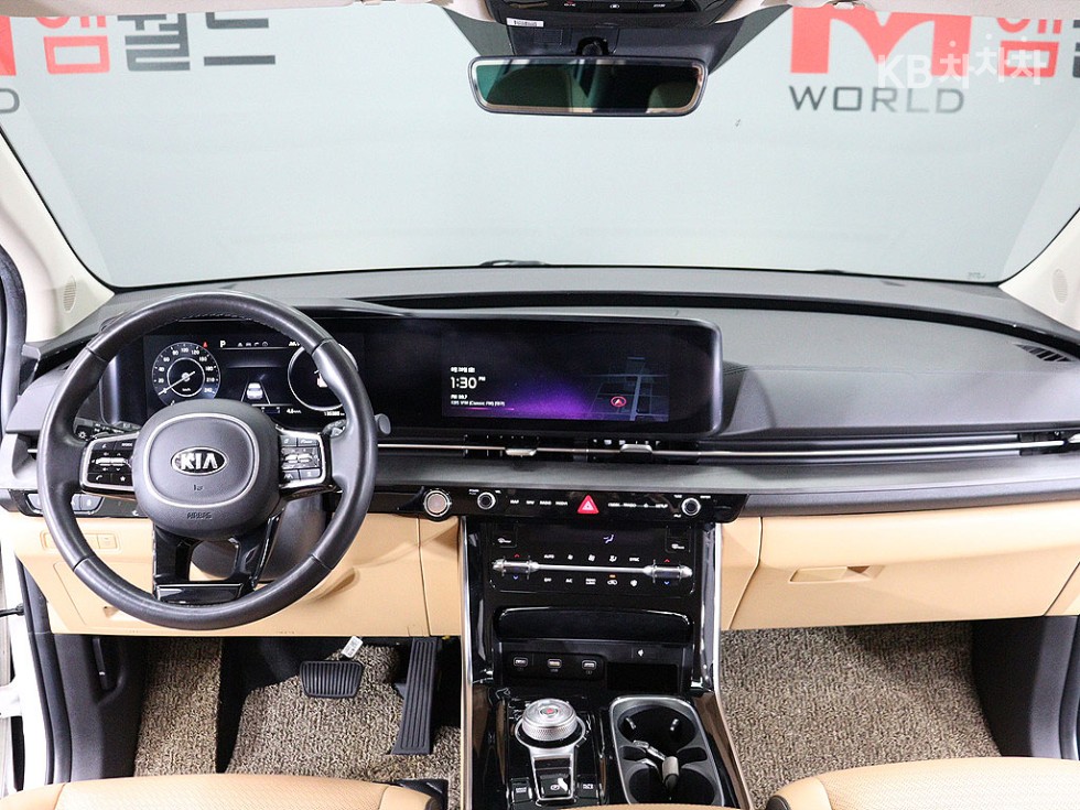 Kia Carnival — miniaturë 10