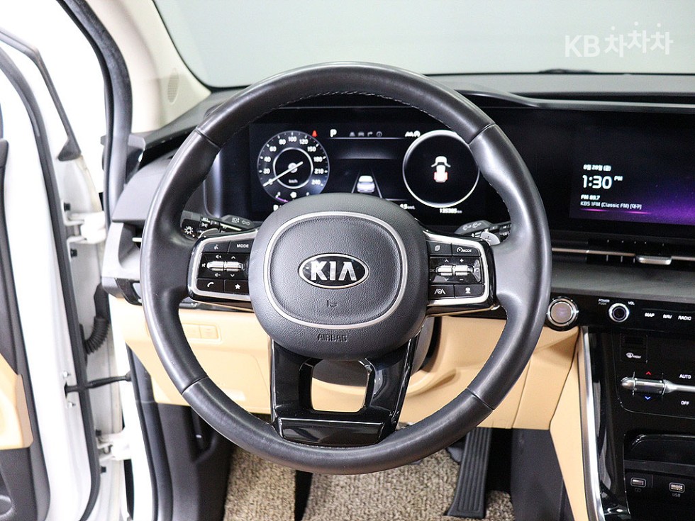 Kia Carnival — miniaturë 11