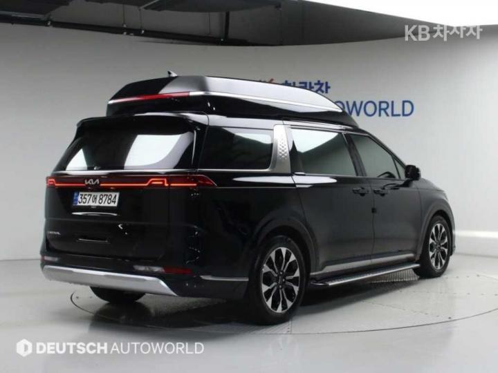 Kia Carnival — miniaturë 2