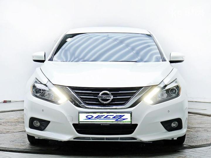 Nissan Altima 2.5 — foto 1
