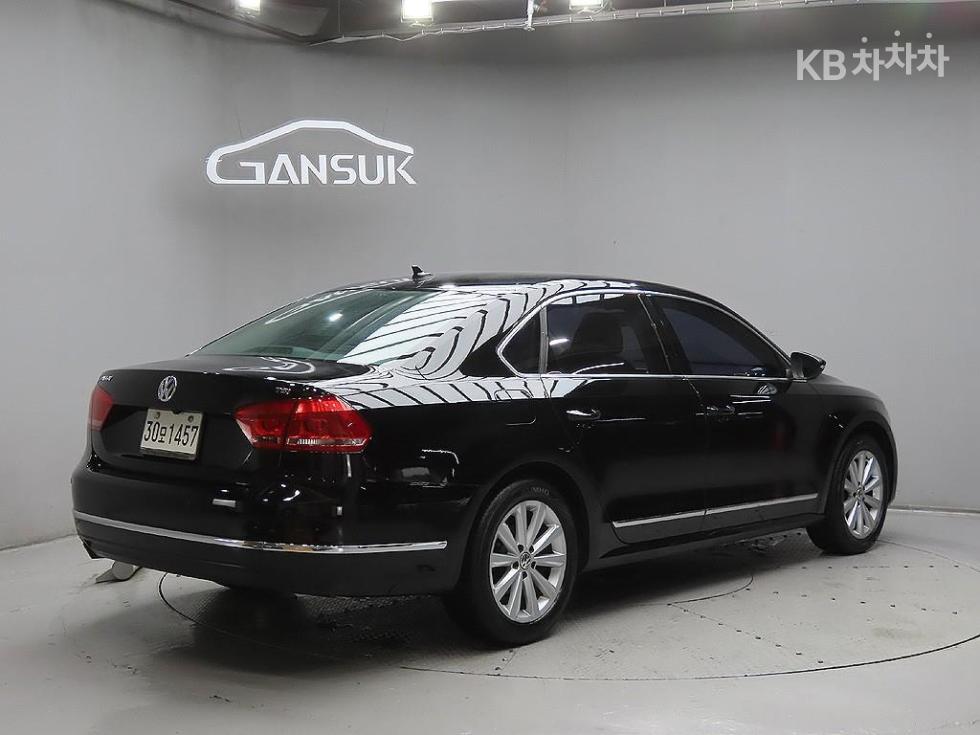 Volkswagen Passat — miniaturë 4