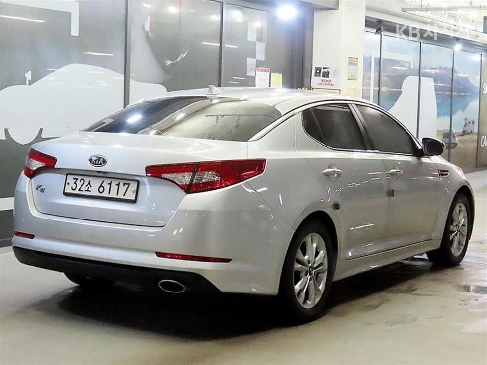 Kia K5 — miniaturë 4