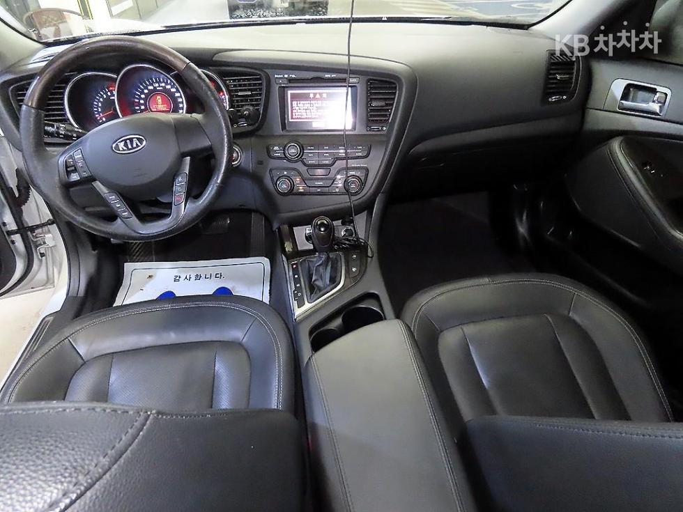 Kia K5 — miniaturë 10