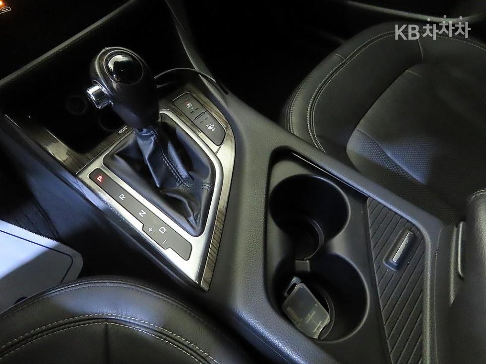 Kia K5 — miniaturë 12
