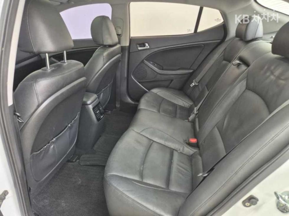 Kia K5 — miniaturë 6