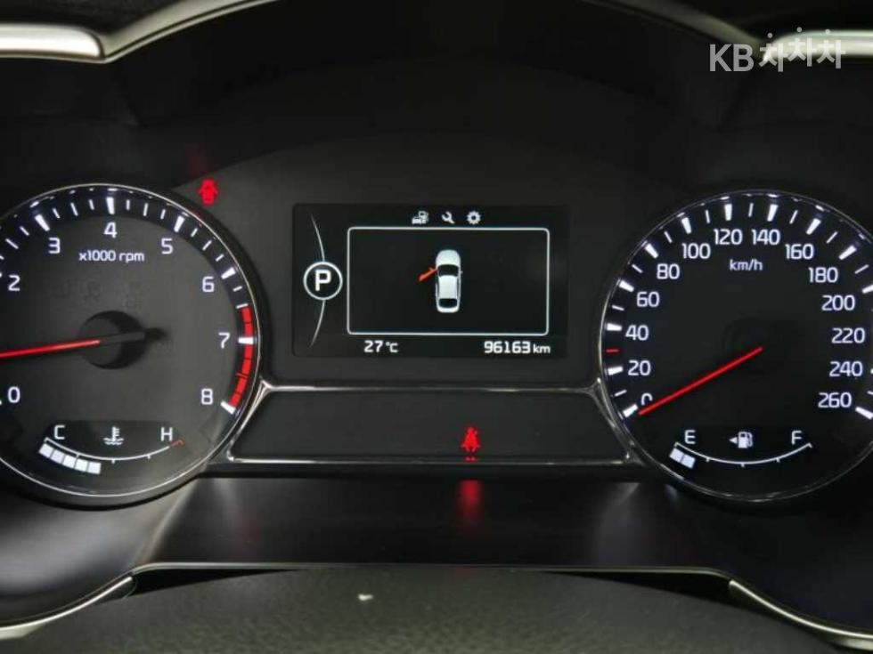 Kia K5 — miniaturë 8