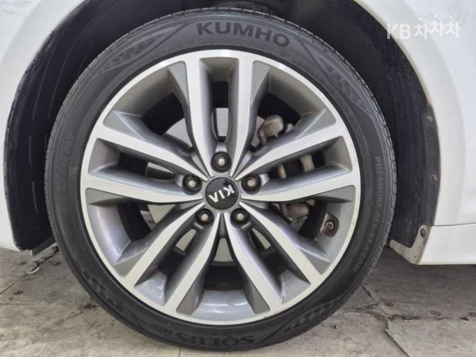Kia K5 — miniaturë 20