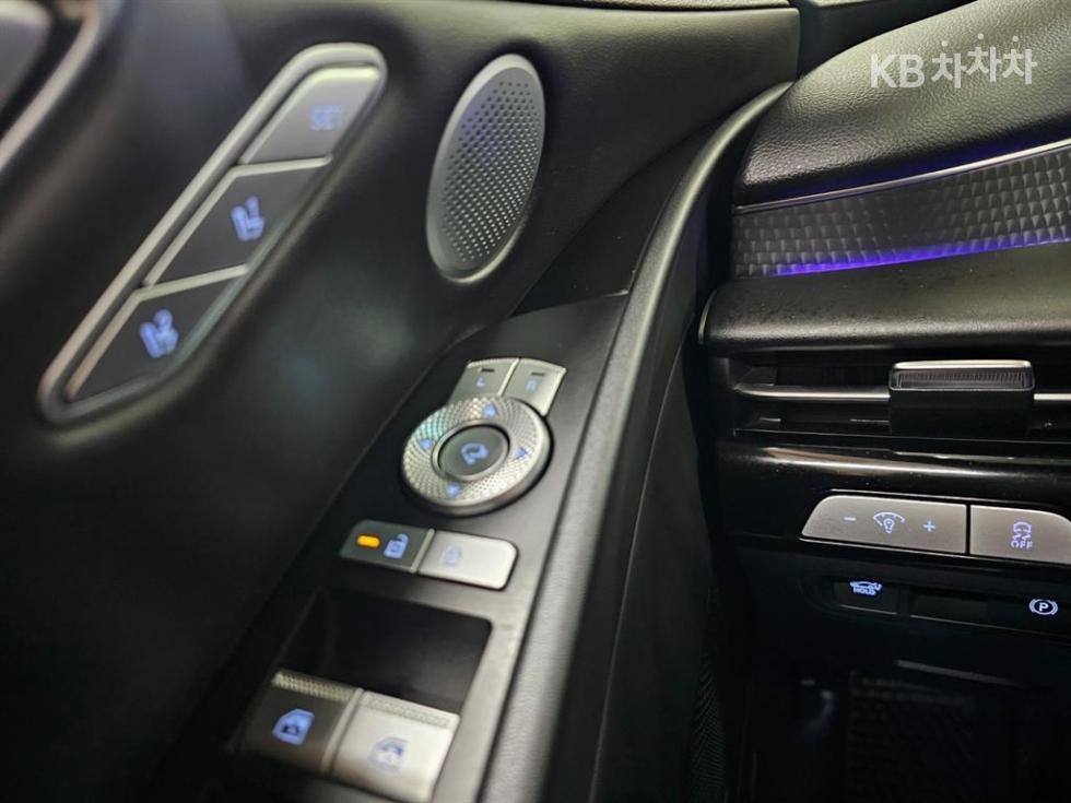 Genesis G80 — miniaturë 14