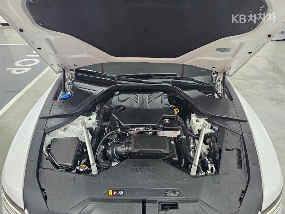 Genesis G80 — miniaturë 18