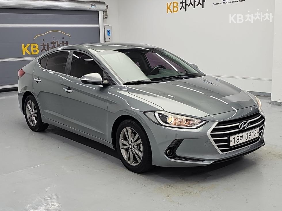 Hyundai Avante — miniaturë 4