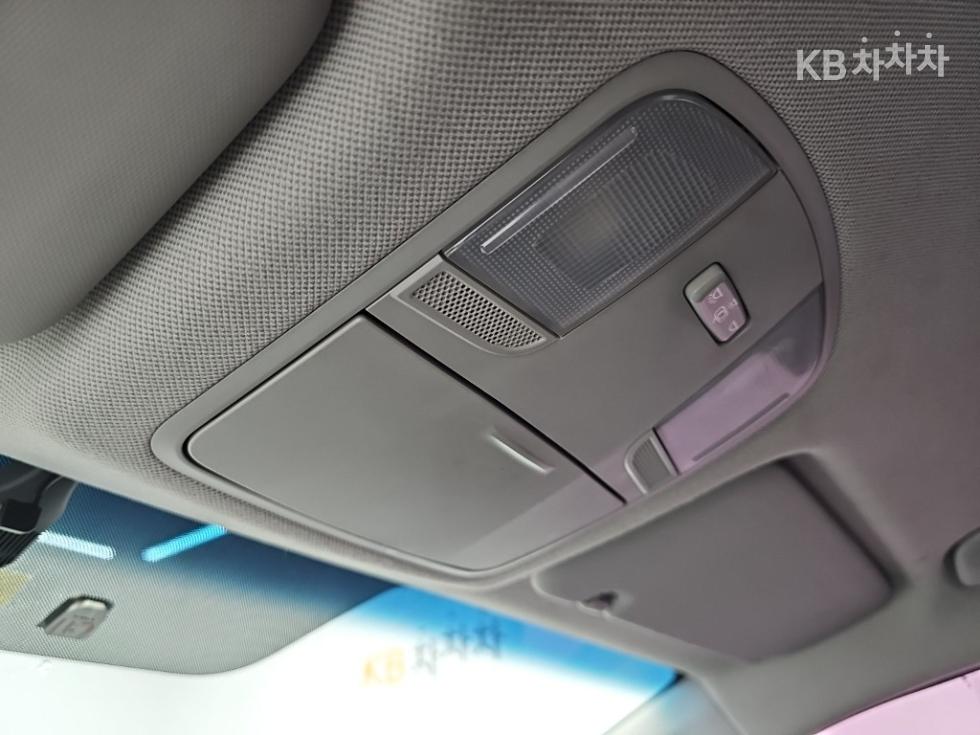 Hyundai Avante — miniaturë 13