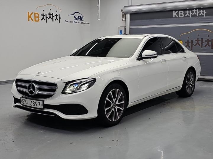 Mercedes-Benz E-Class Avantgarde