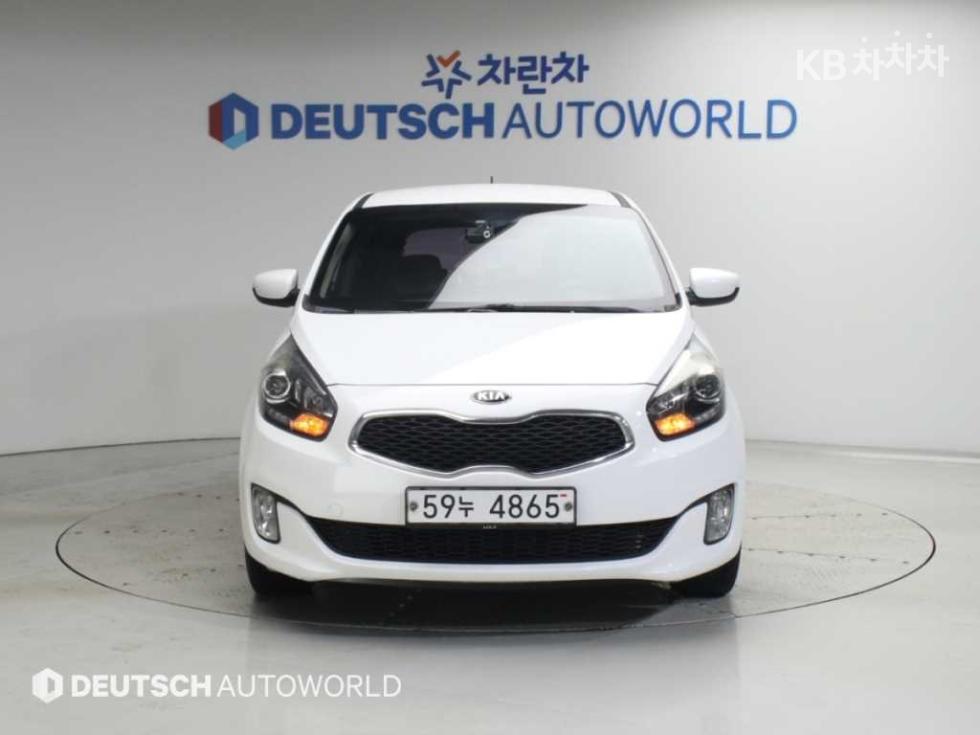 Kia Carens — miniaturë 3