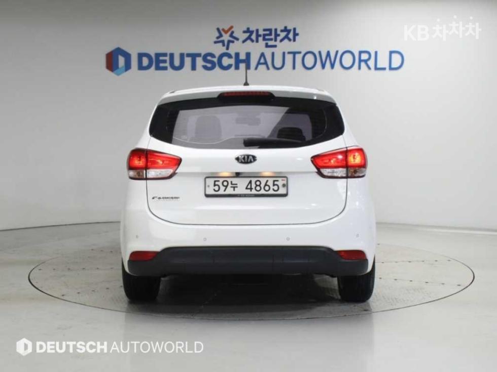 Kia Carens — miniaturë 4