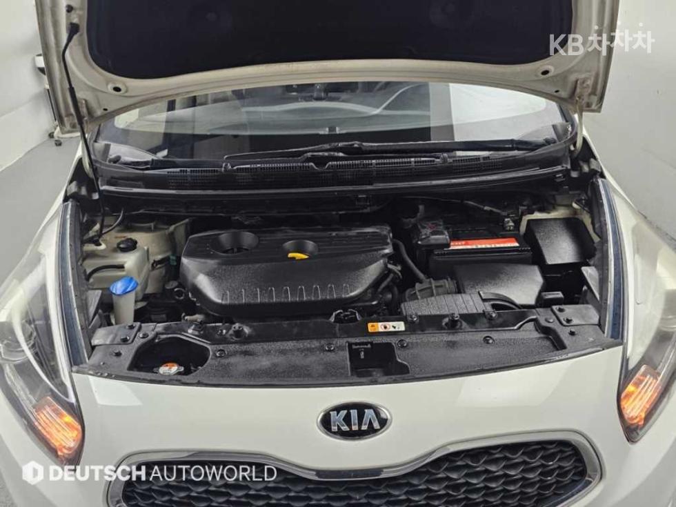 Kia Carens — miniaturë 6