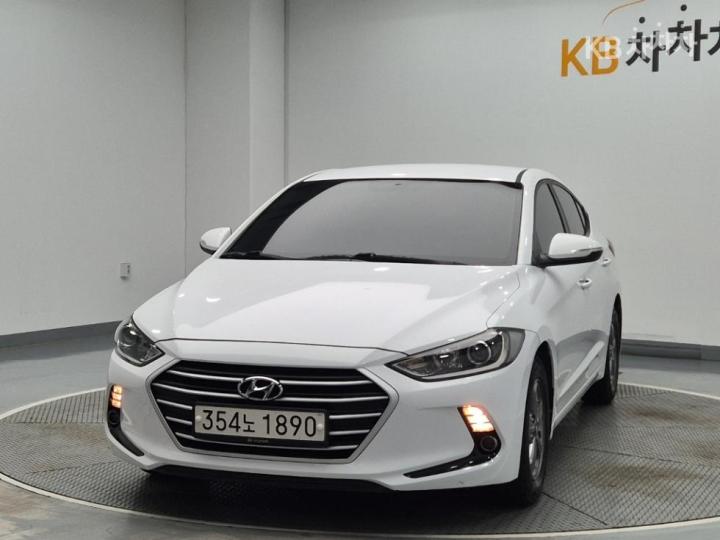 Hyundai Elantra 1.6 GDi 스타일 — foto 1