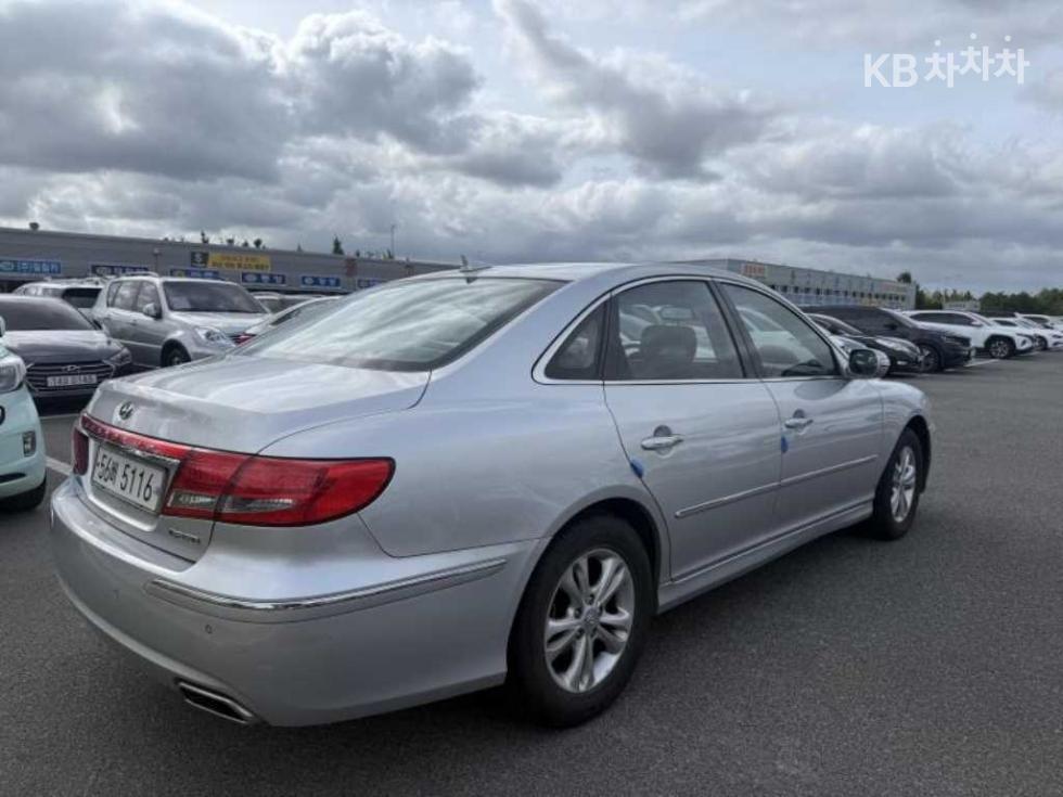 Hyundai Grandeur — miniaturë 4