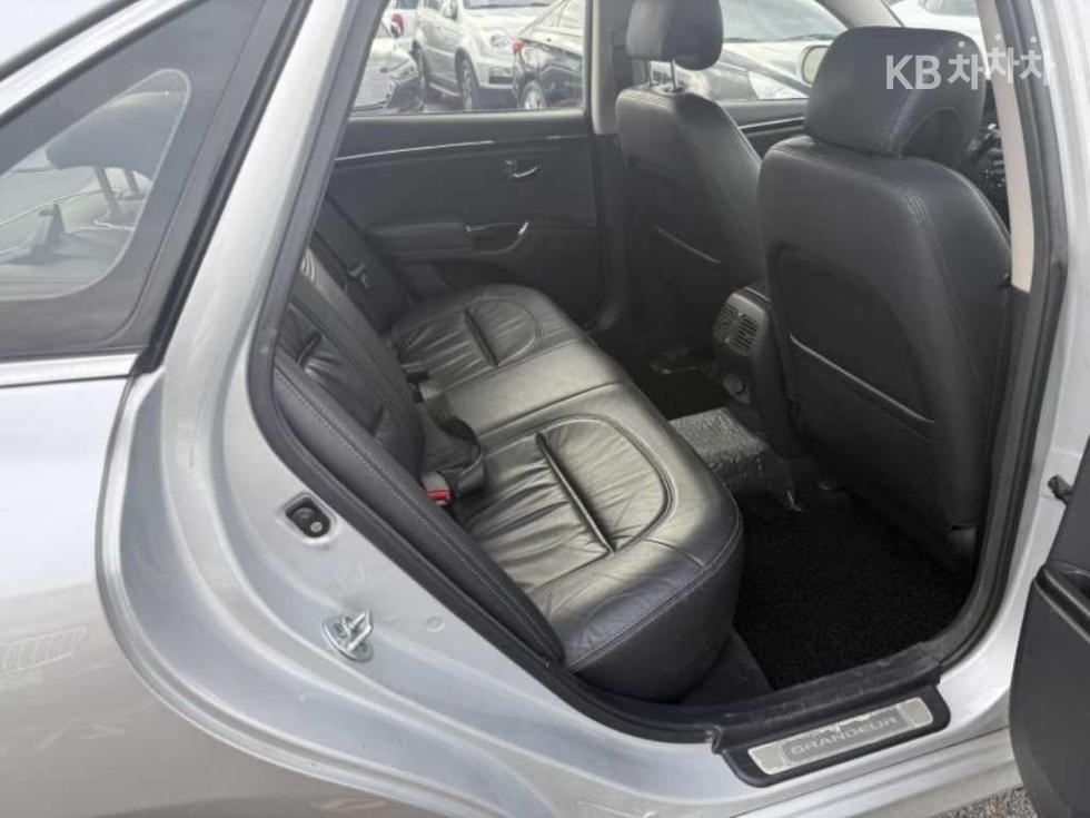Hyundai Grandeur — miniaturë 13