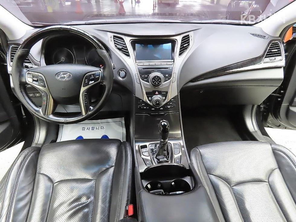Hyundai Grandeur — miniaturë 12