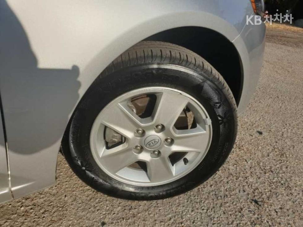 Kia Forte — miniaturë 13