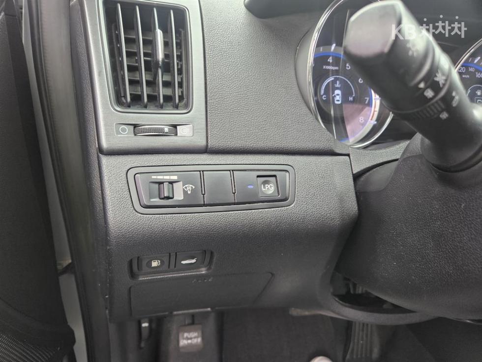 Hyundai Sonata — miniaturë 14