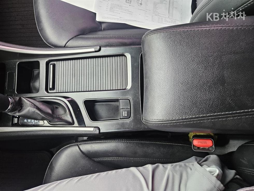 Hyundai Sonata — miniaturë 18