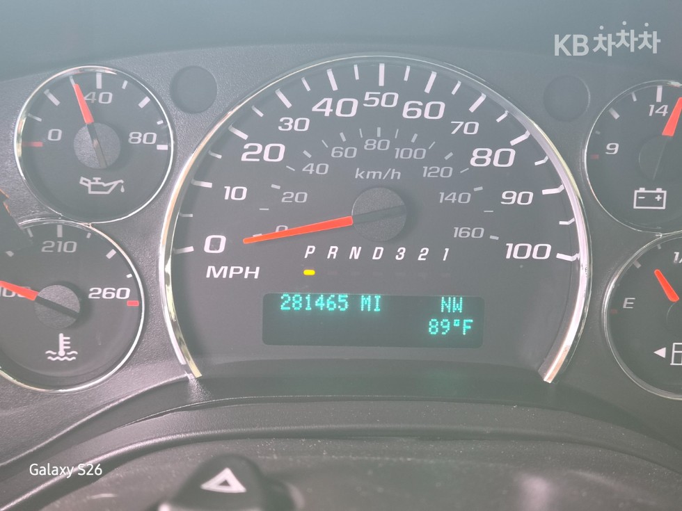Chevrolet Express — miniaturë 10