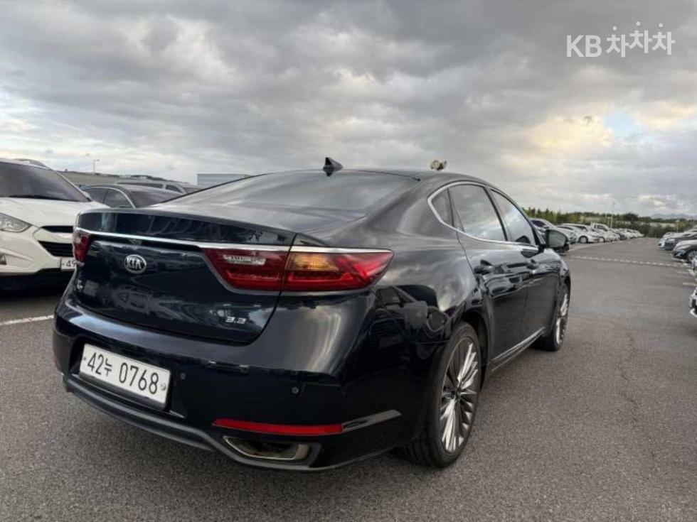 Kia K7 — miniaturë 4