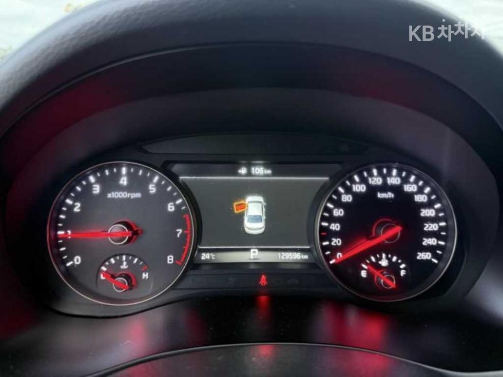 Kia K7 — miniaturë 5
