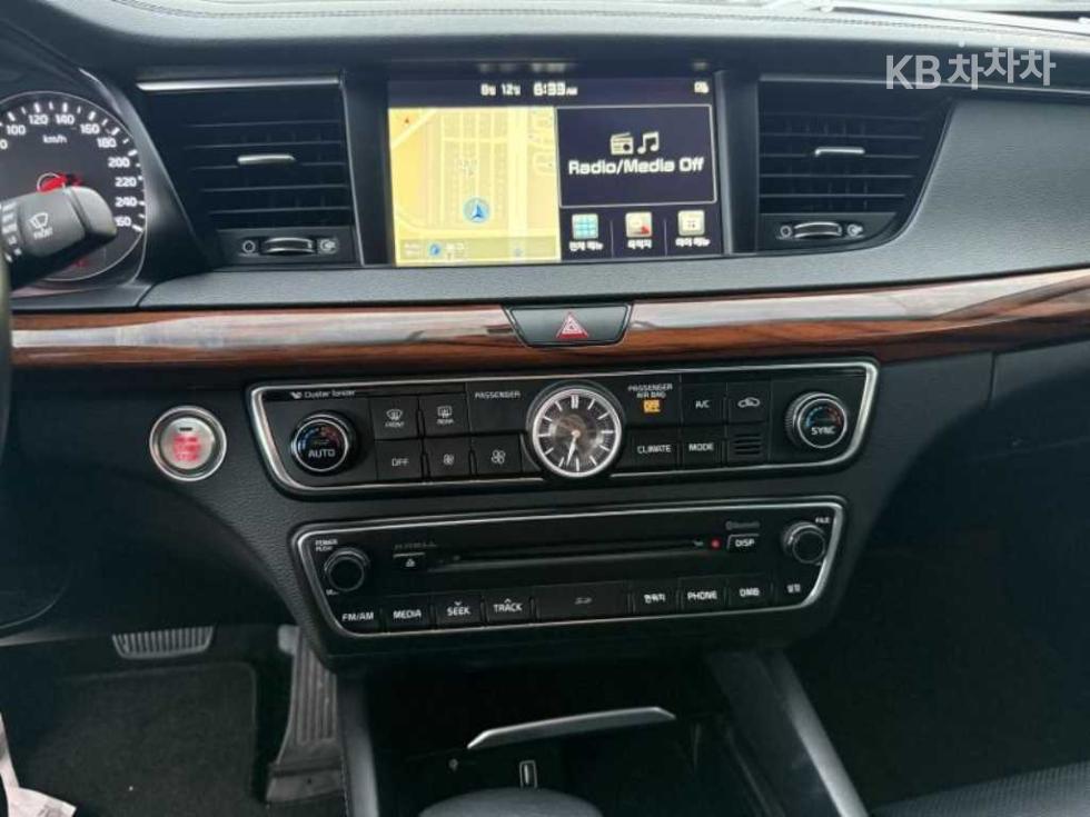 Kia K7 — miniaturë 10