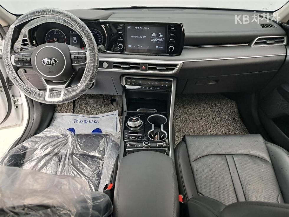 Kia K5 — miniaturë 6