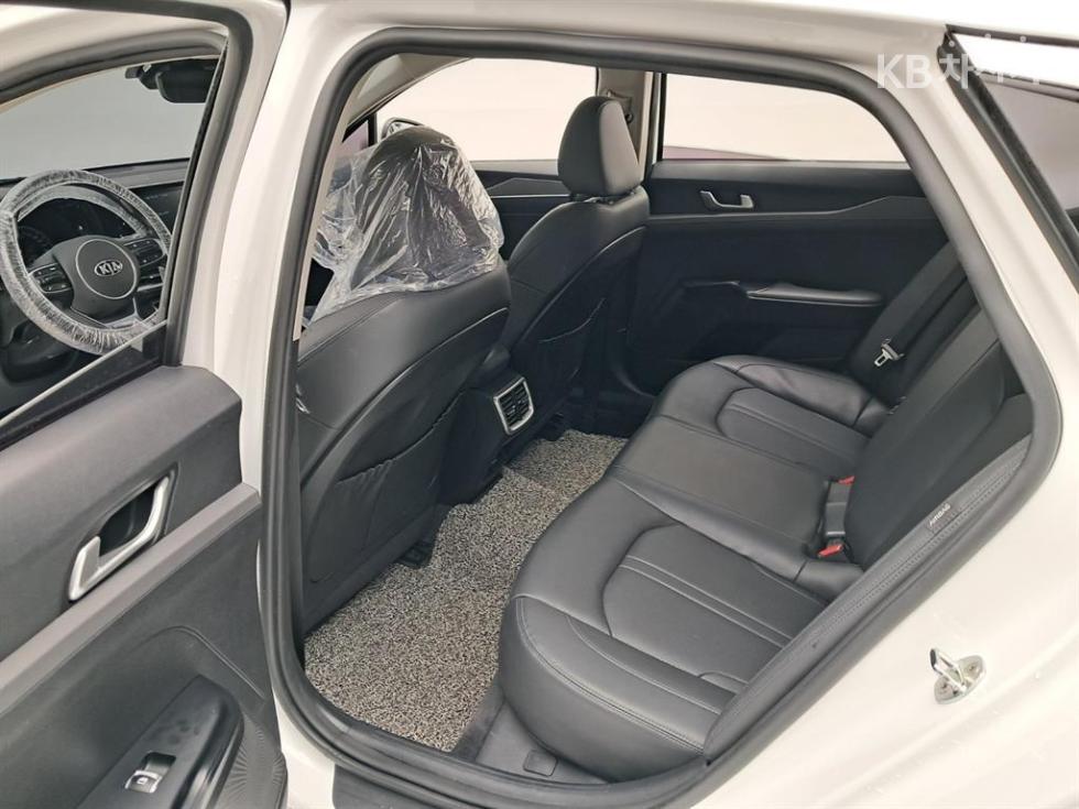 Kia K5 — miniaturë 12