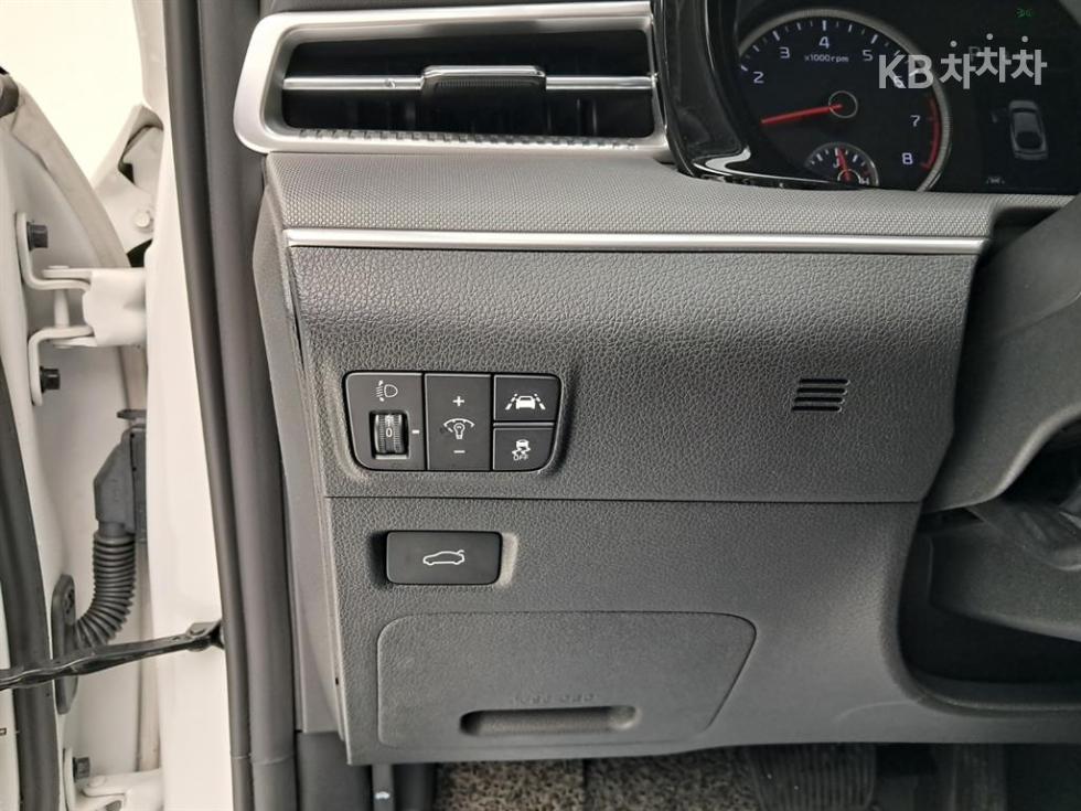Kia K5 — miniaturë 13