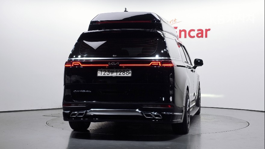 Kia Carnival — miniaturë 4