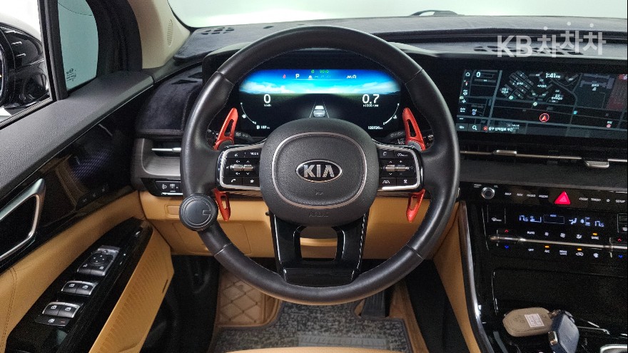 Kia Carnival — miniaturë 13