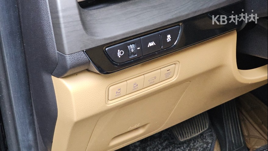 Kia Carnival — miniaturë 14