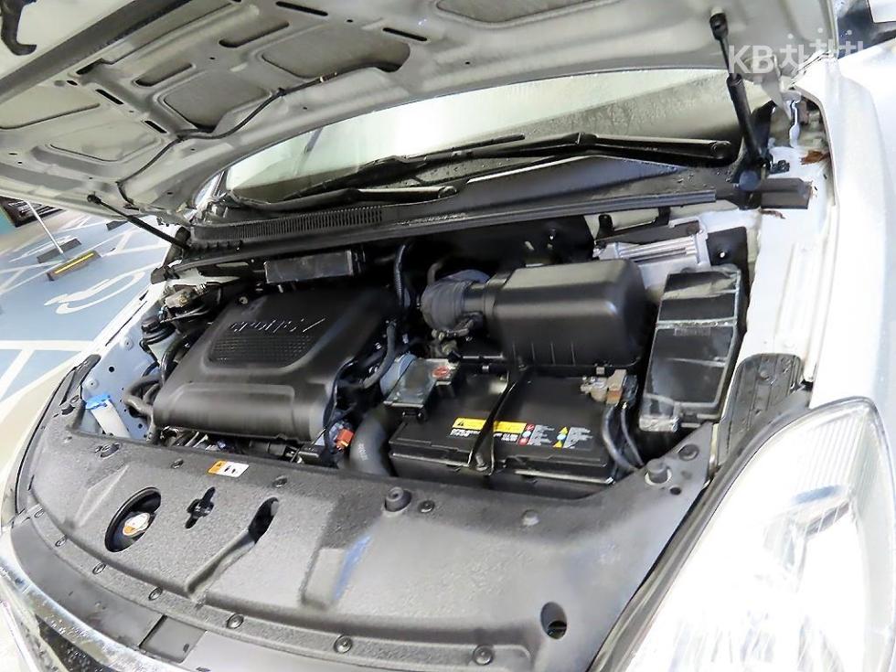 Kia Carnival — miniaturë 19