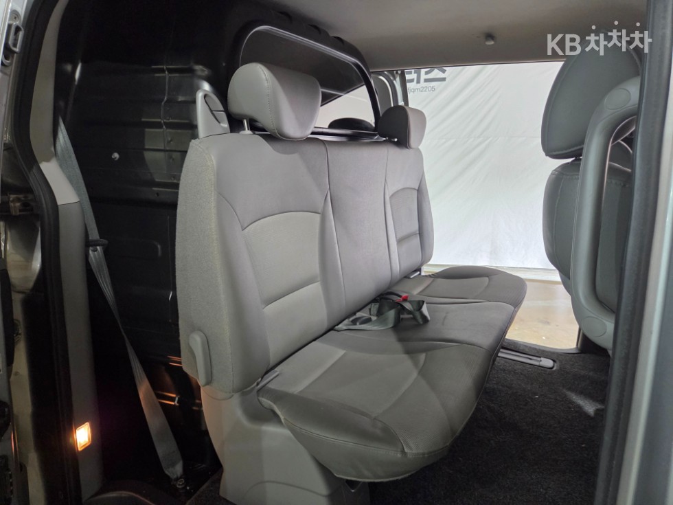 Hyundai Starex — miniaturë 12