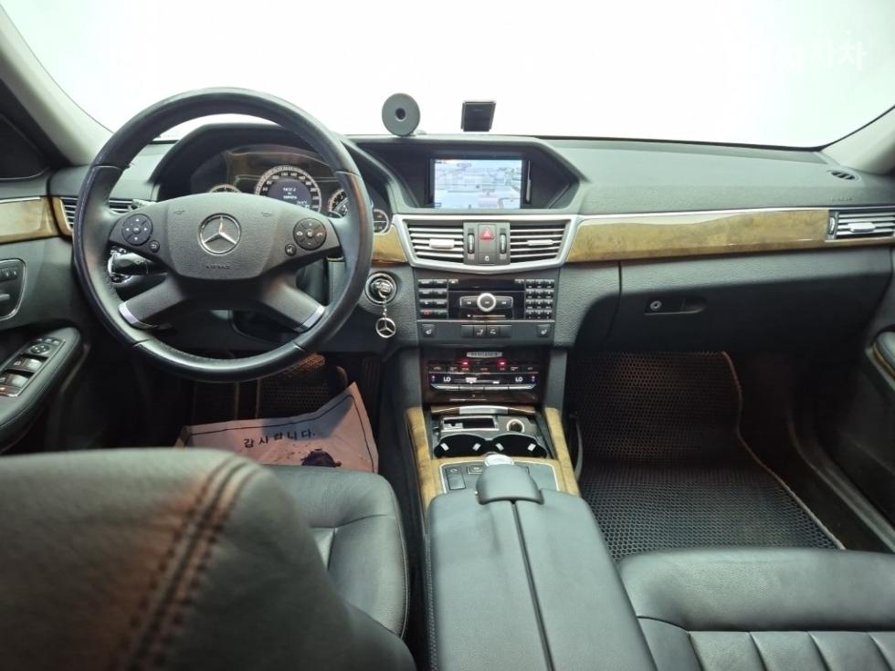 Mercedes-Benz E-klasse — miniaturë 7