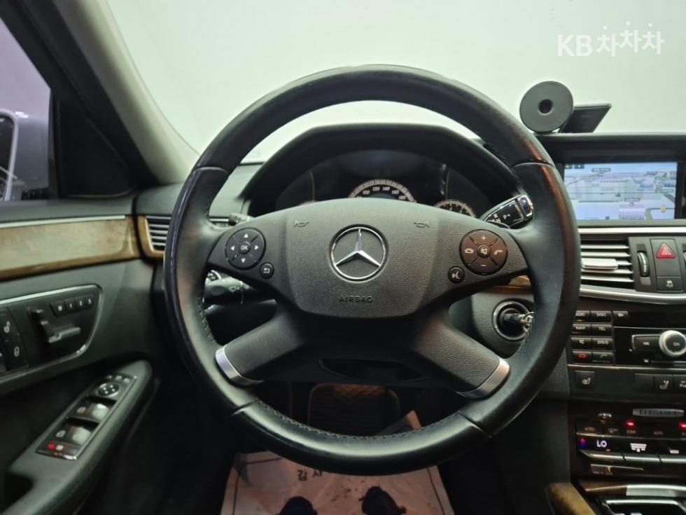 Mercedes-Benz E-klasse — miniaturë 9