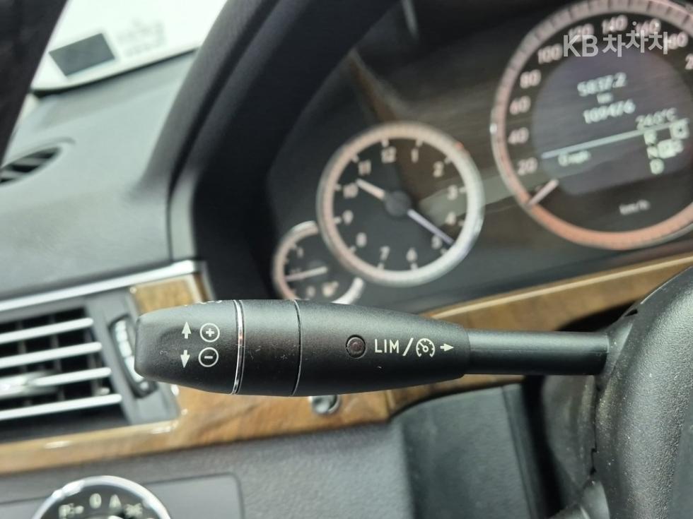 Mercedes-Benz E-klasse — miniaturë 16