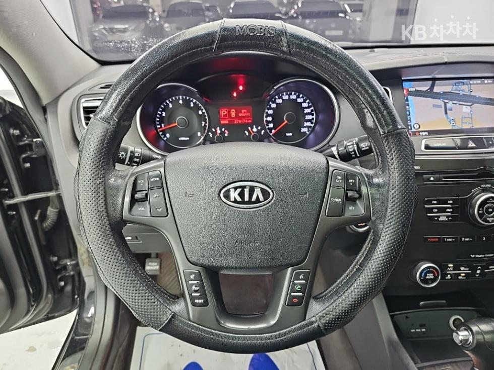 Kia K7 — miniaturë 9