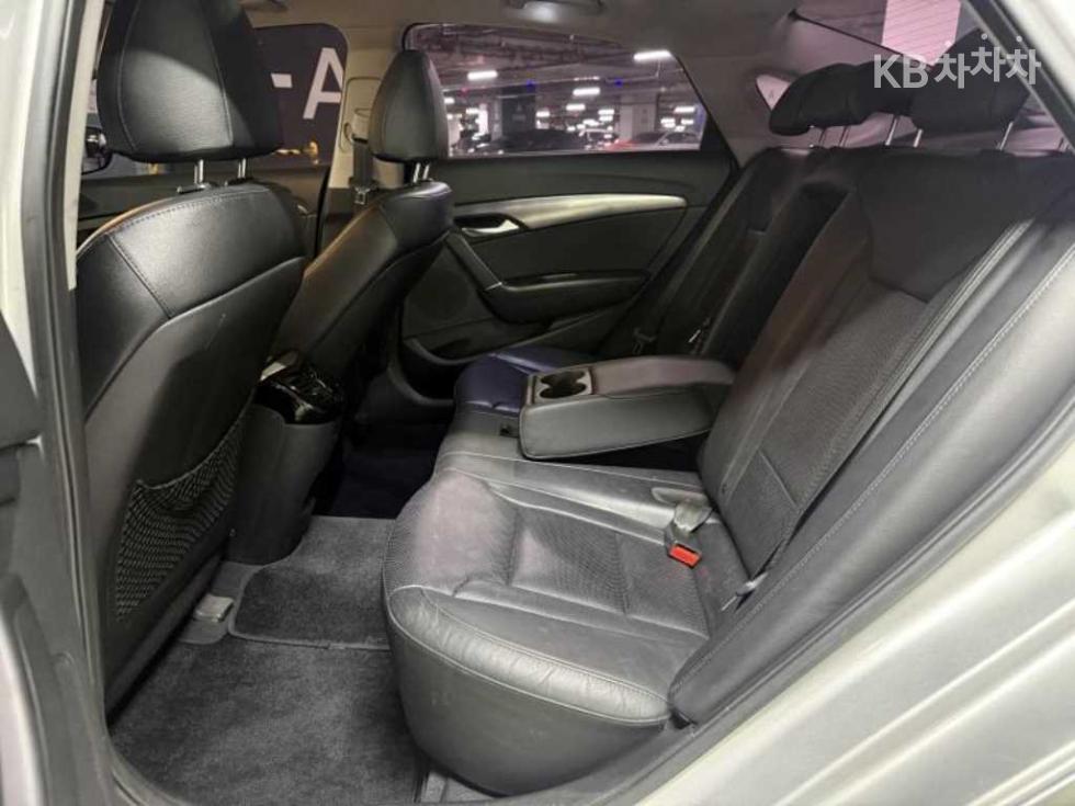 Hyundai i40 — miniaturë 16