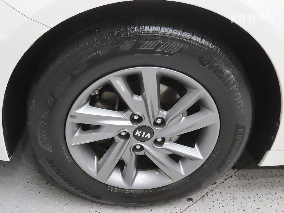 Kia K5 — miniaturë 5