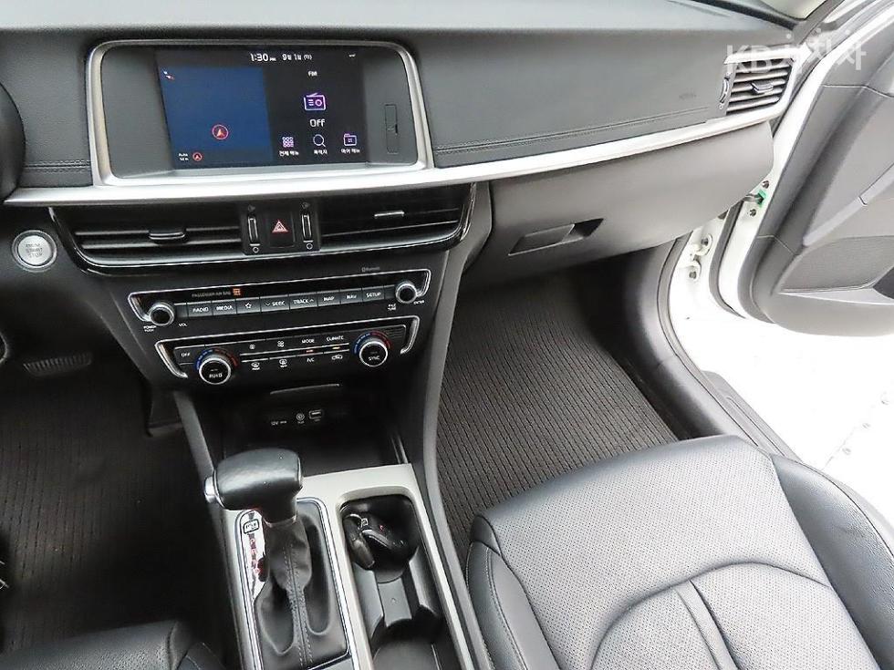 Kia K5 — miniaturë 7