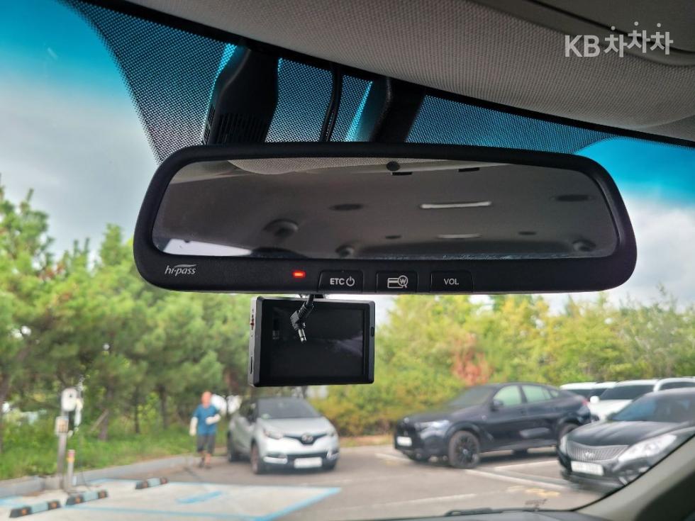 Kia Carnival — miniaturë 18